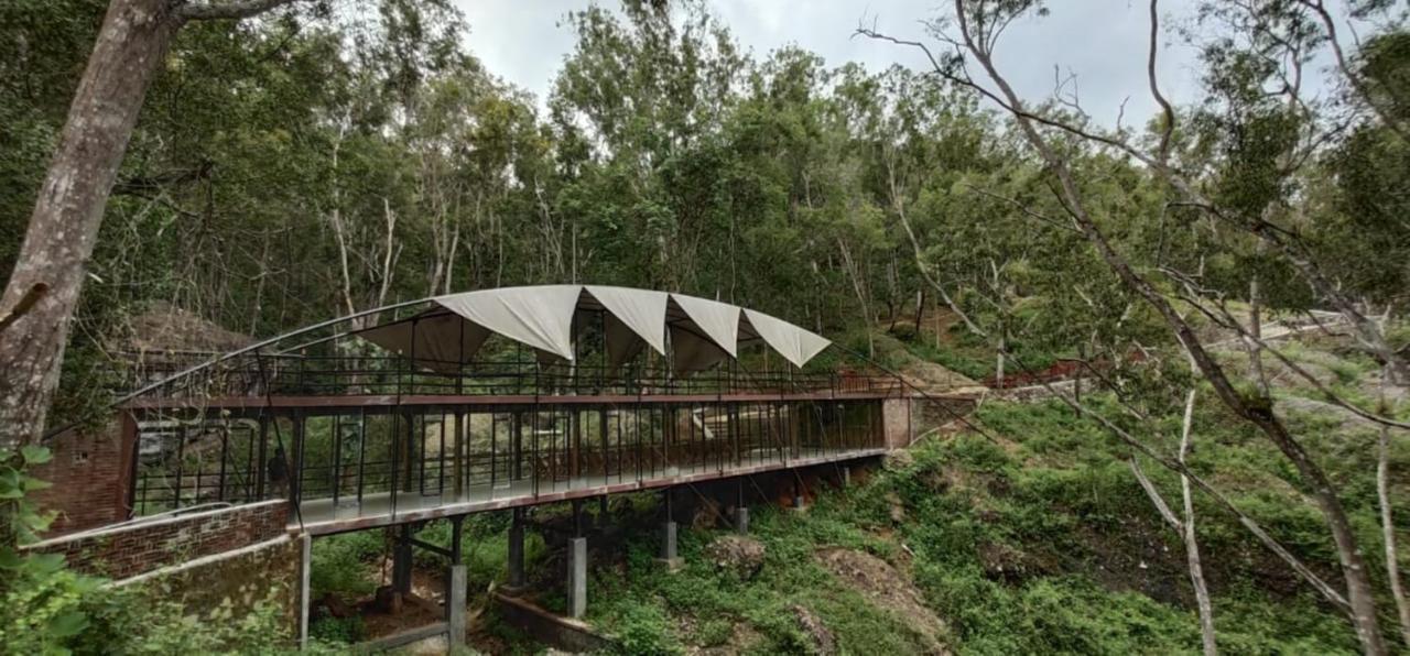 Seribu Batu Songgo Langit Resort & Camp Бантул Экстерьер фото