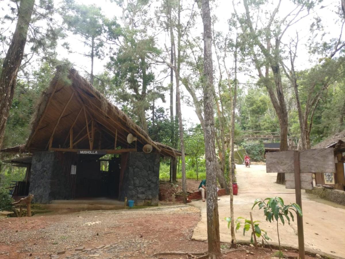 Seribu Batu Songgo Langit Resort & Camp Бантул Экстерьер фото