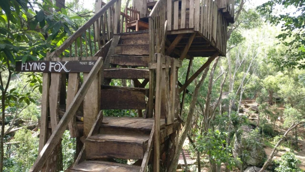 Seribu Batu Songgo Langit Resort & Camp Бантул Экстерьер фото