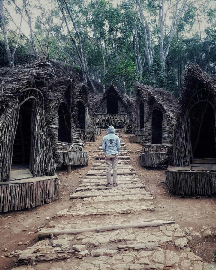 Seribu Batu Songgo Langit Resort & Camp Бантул Экстерьер фото