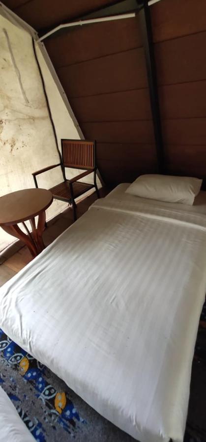 Seribu Batu Songgo Langit Resort & Camp Бантул Экстерьер фото
