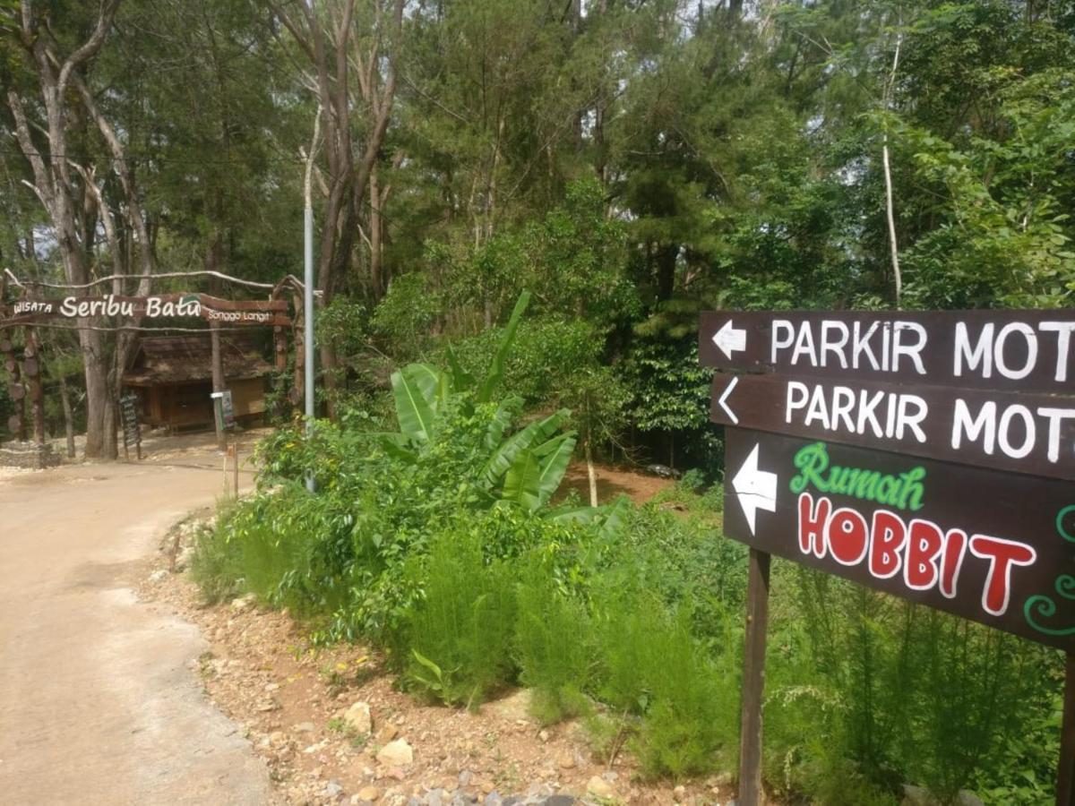 Seribu Batu Songgo Langit Resort & Camp Бантул Экстерьер фото