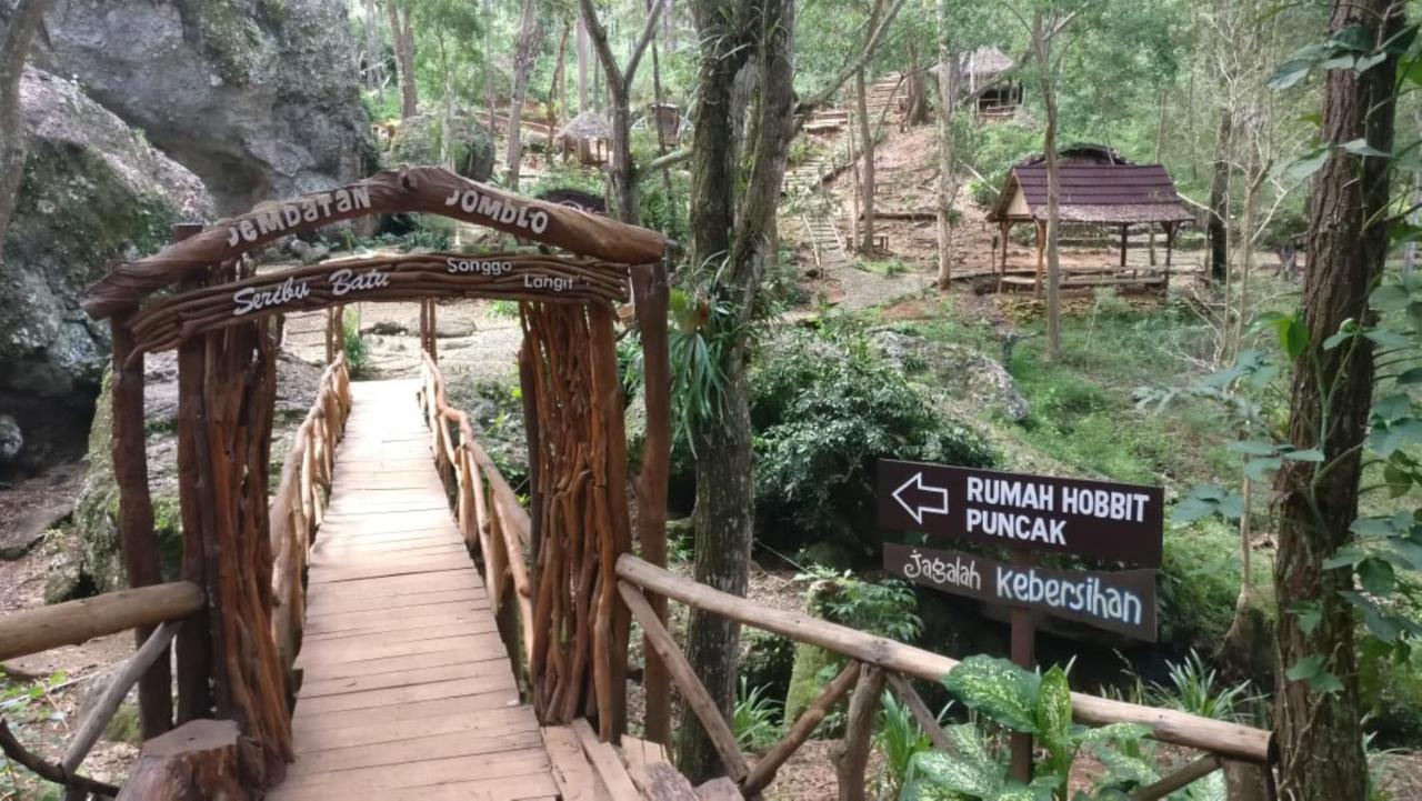 Seribu Batu Songgo Langit Resort & Camp Бантул Экстерьер фото